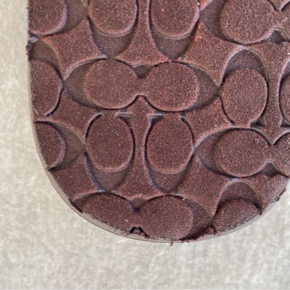 Coach Women's 8.5 Brown Signature Flip Flops - Picture 5 of 6